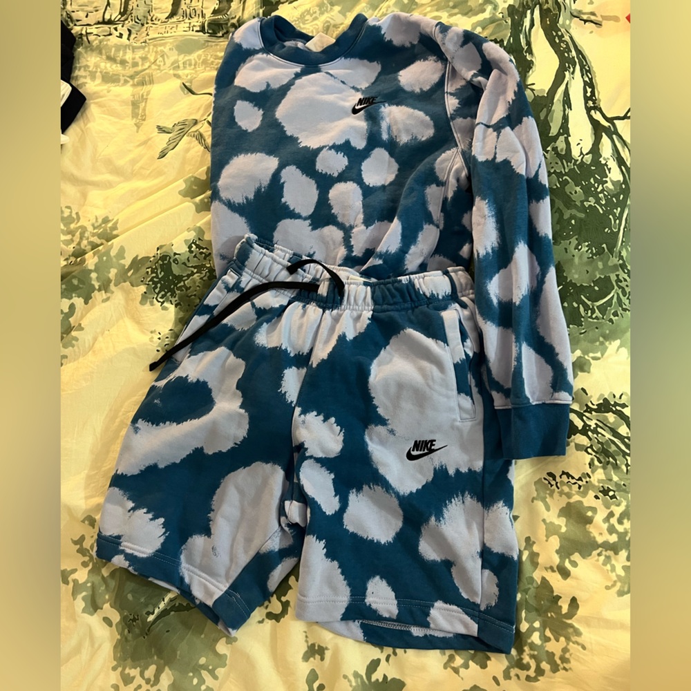 Nike Shorts and Crewneck Set Blue